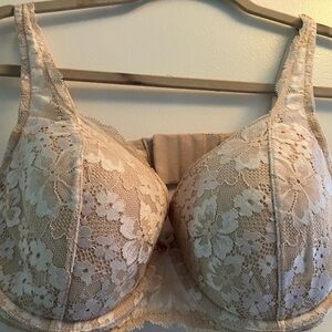 Victoria's Secret Dream Angel Lightly Padded  Lace Cream Bra 36DD NWOT